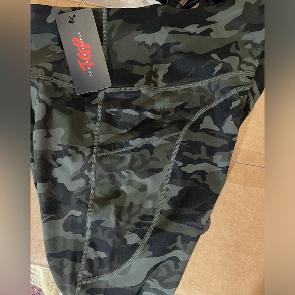 The Gym People active wear - Picture 2 of 6